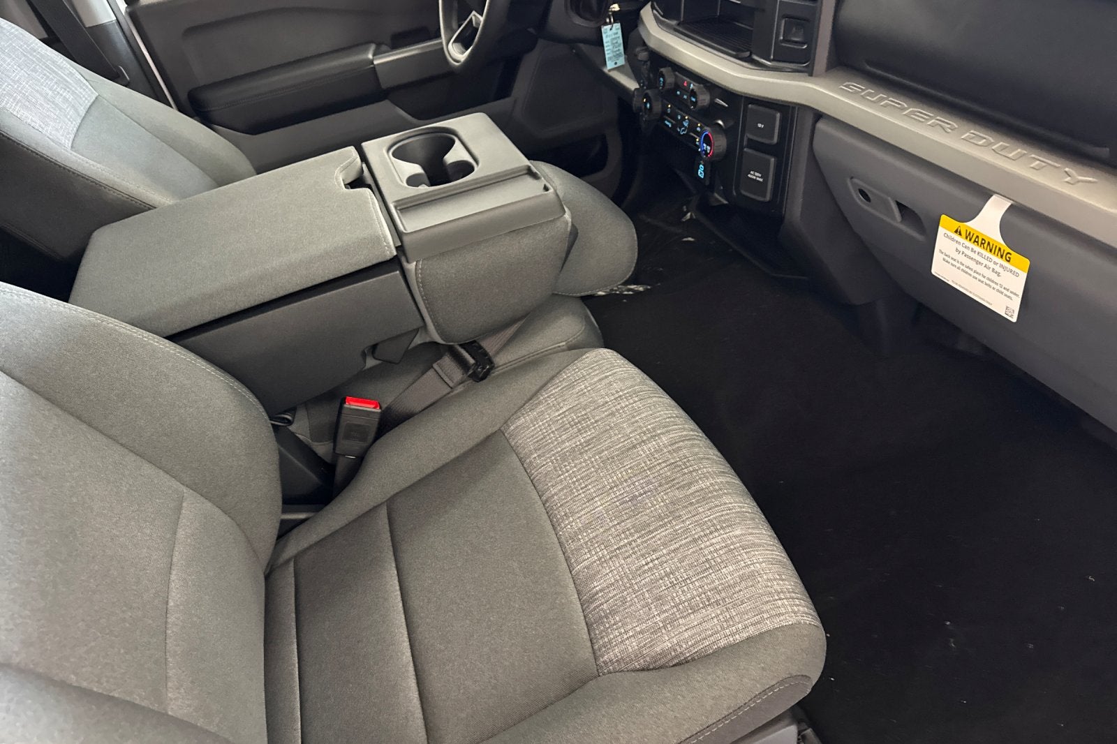 2027 Ford F-250SD XLT