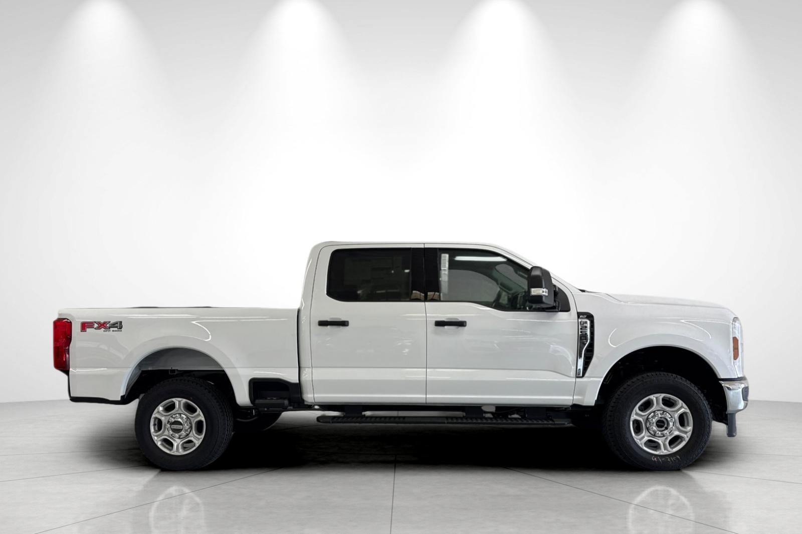 2027 Ford F-250SD XLT