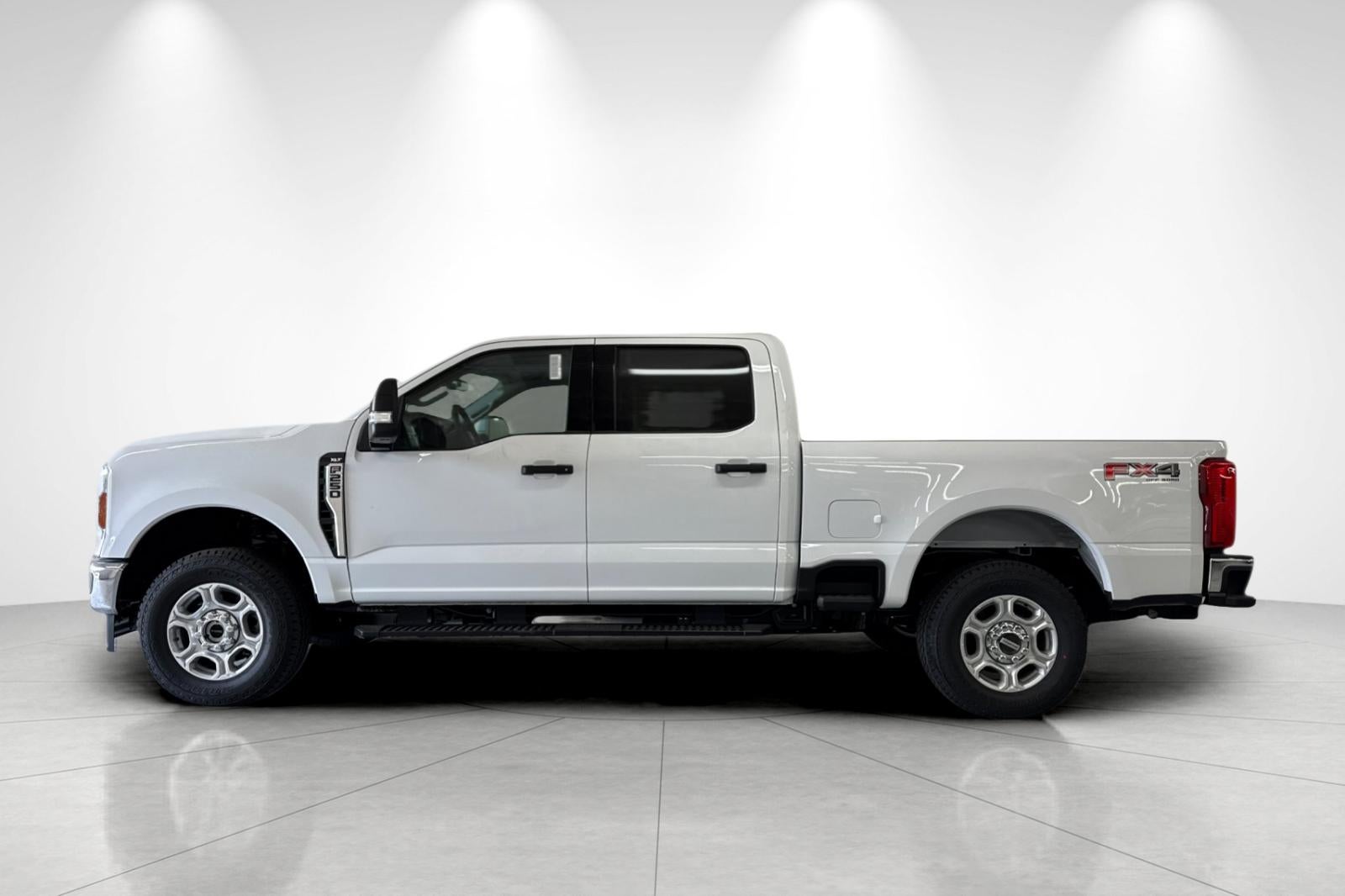 2027 Ford F-250SD XLT