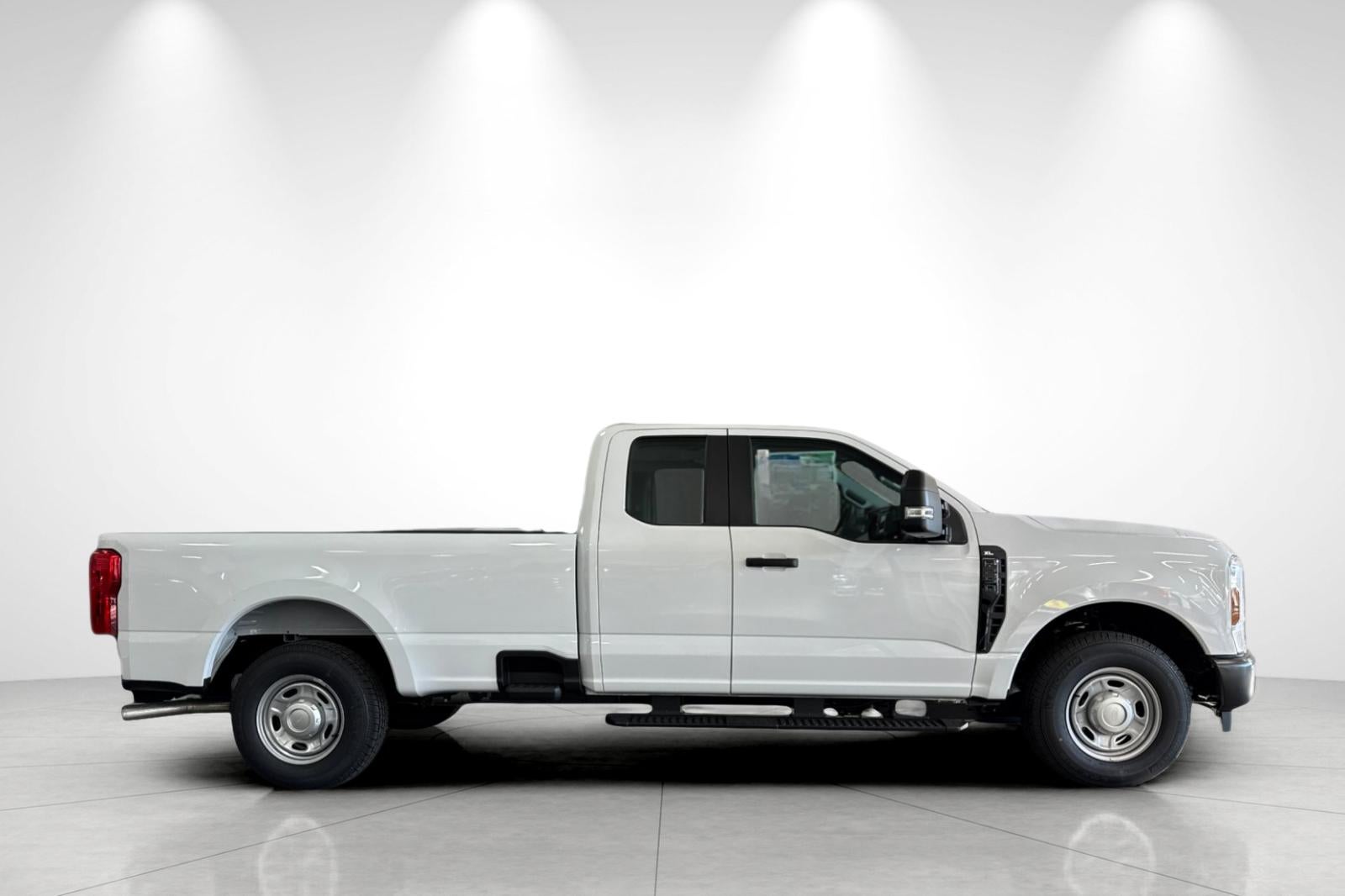 2027 Ford F-250SD XL