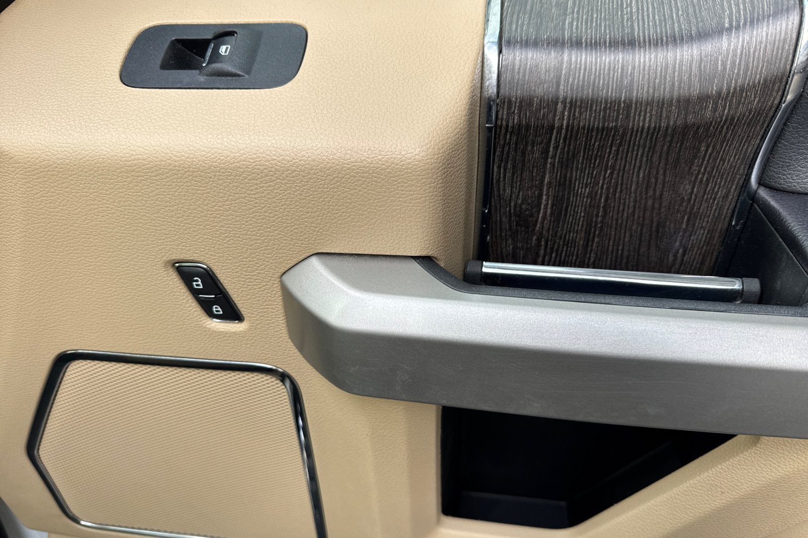 2020 Ford F-350SD Lariat