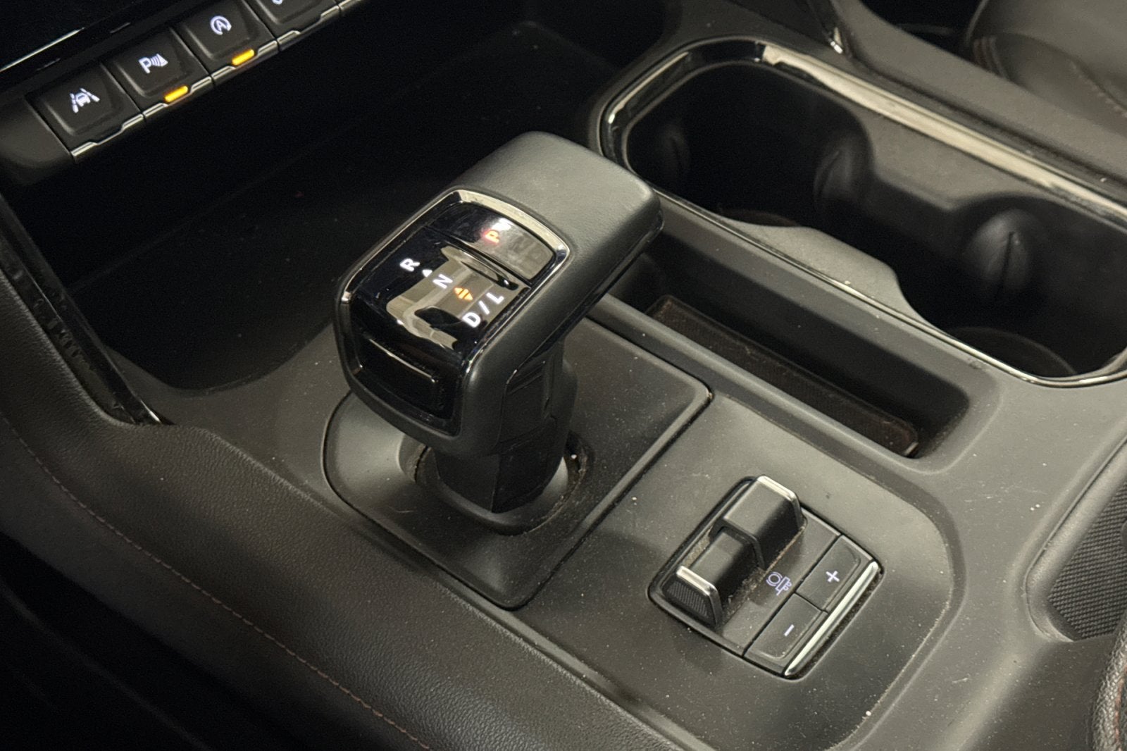 2025 GMC Sierra 1500 AT4 4x4