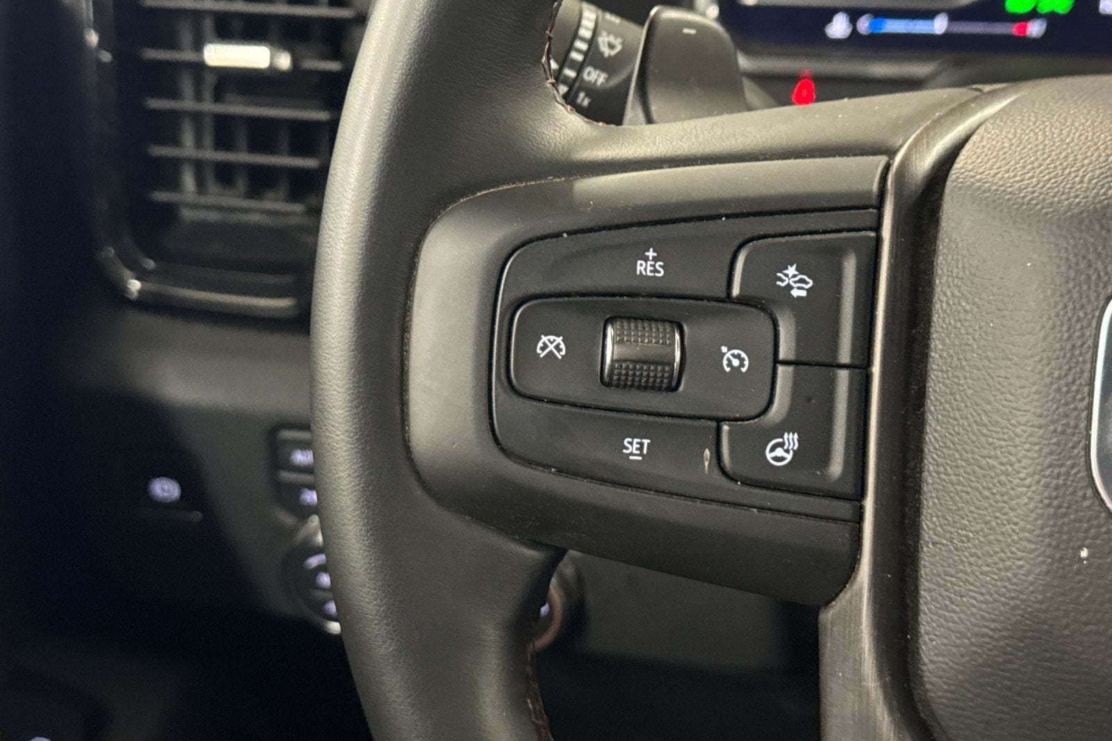 2025 GMC Sierra 1500 AT4 4x4