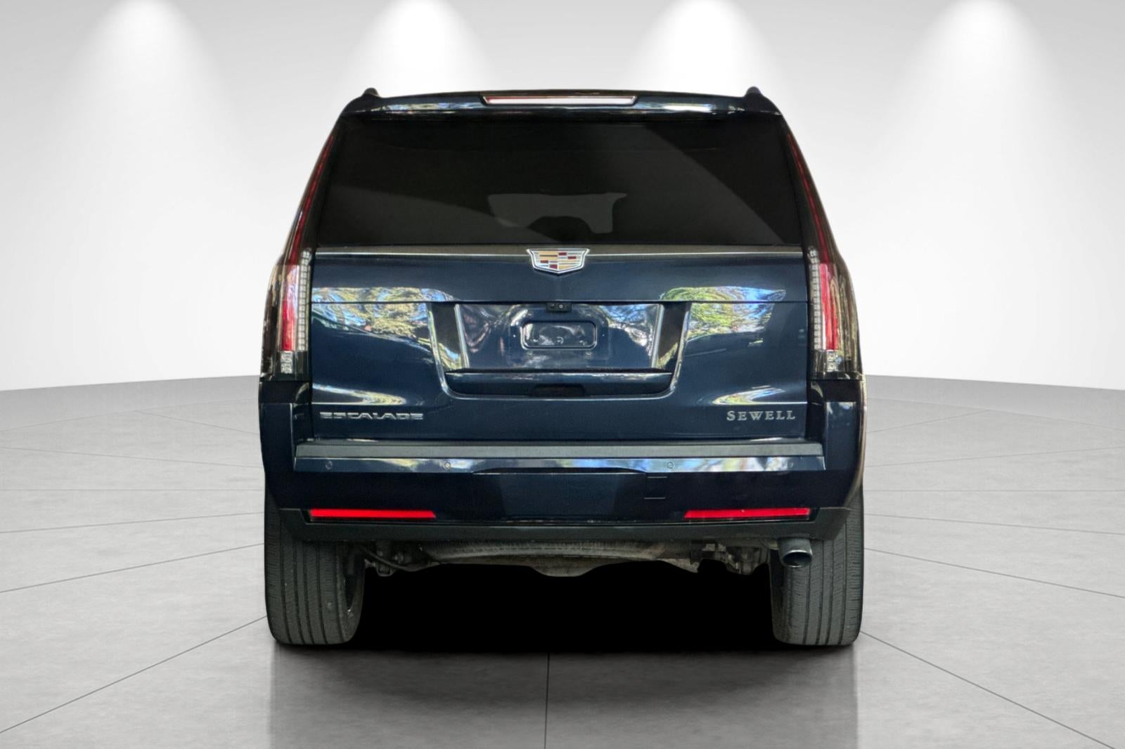 2020 Cadillac Escalade Luxury