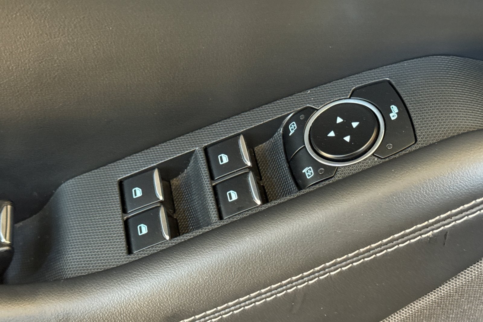 2023 Ford Mustang Mach-E Select