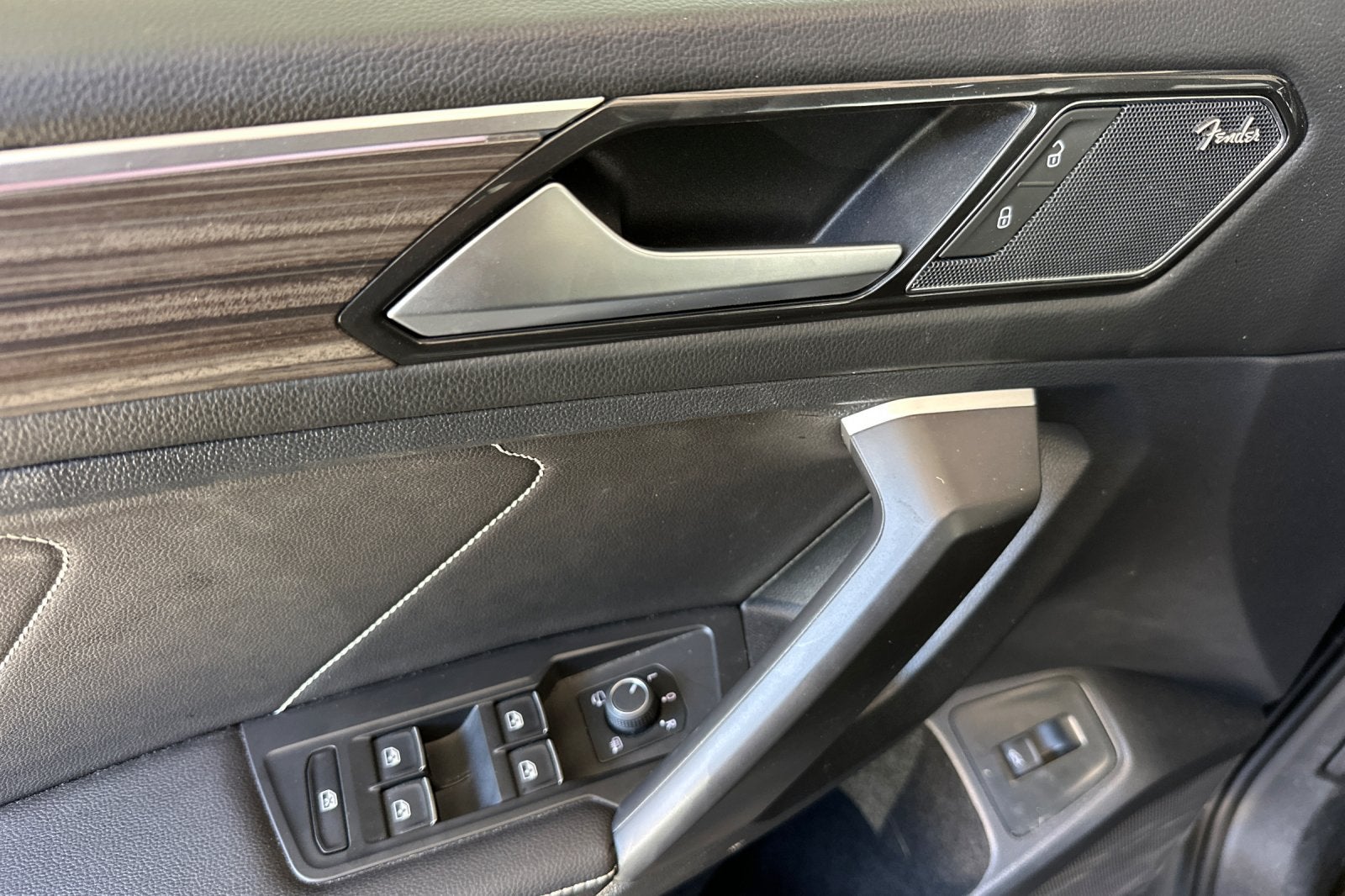 2024 Volkswagen Tiguan 2.0T SEL R-Line