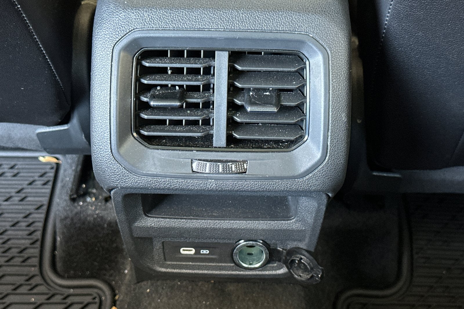 2024 Volkswagen Tiguan 2.0T SEL R-Line