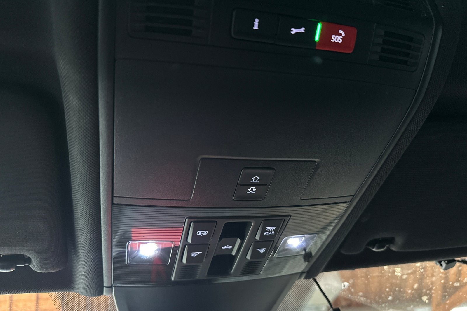 2024 Volkswagen Tiguan 2.0T SEL R-Line