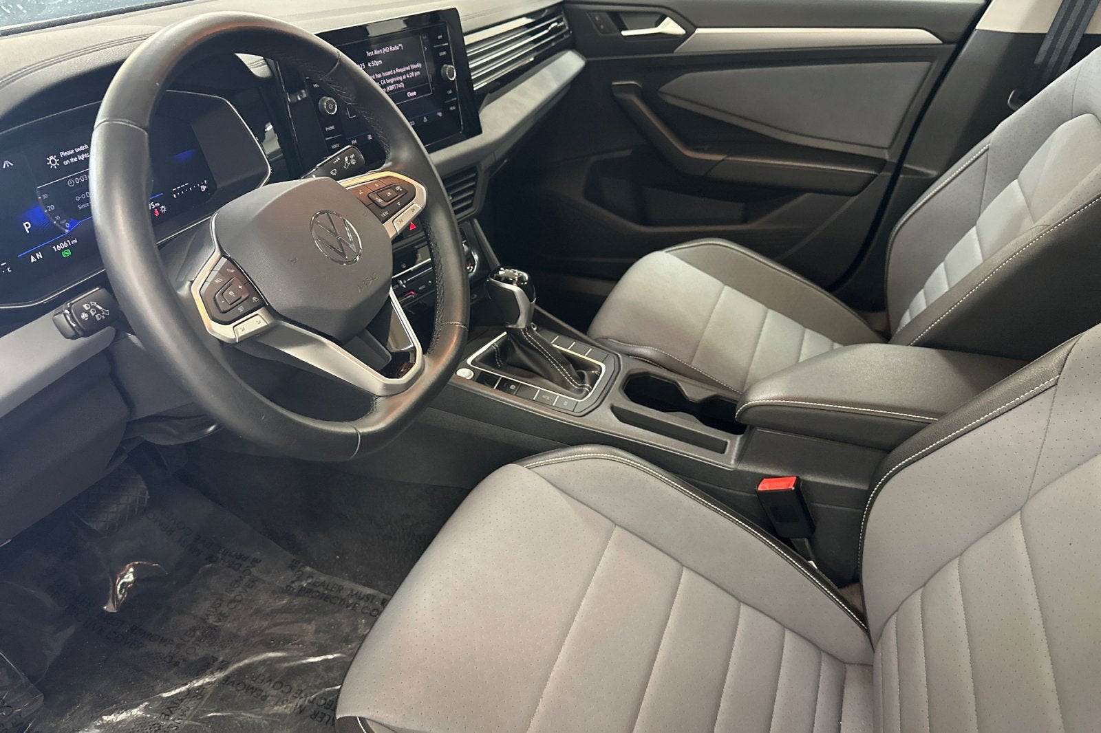 2025 Volkswagen Jetta 1.5T SE