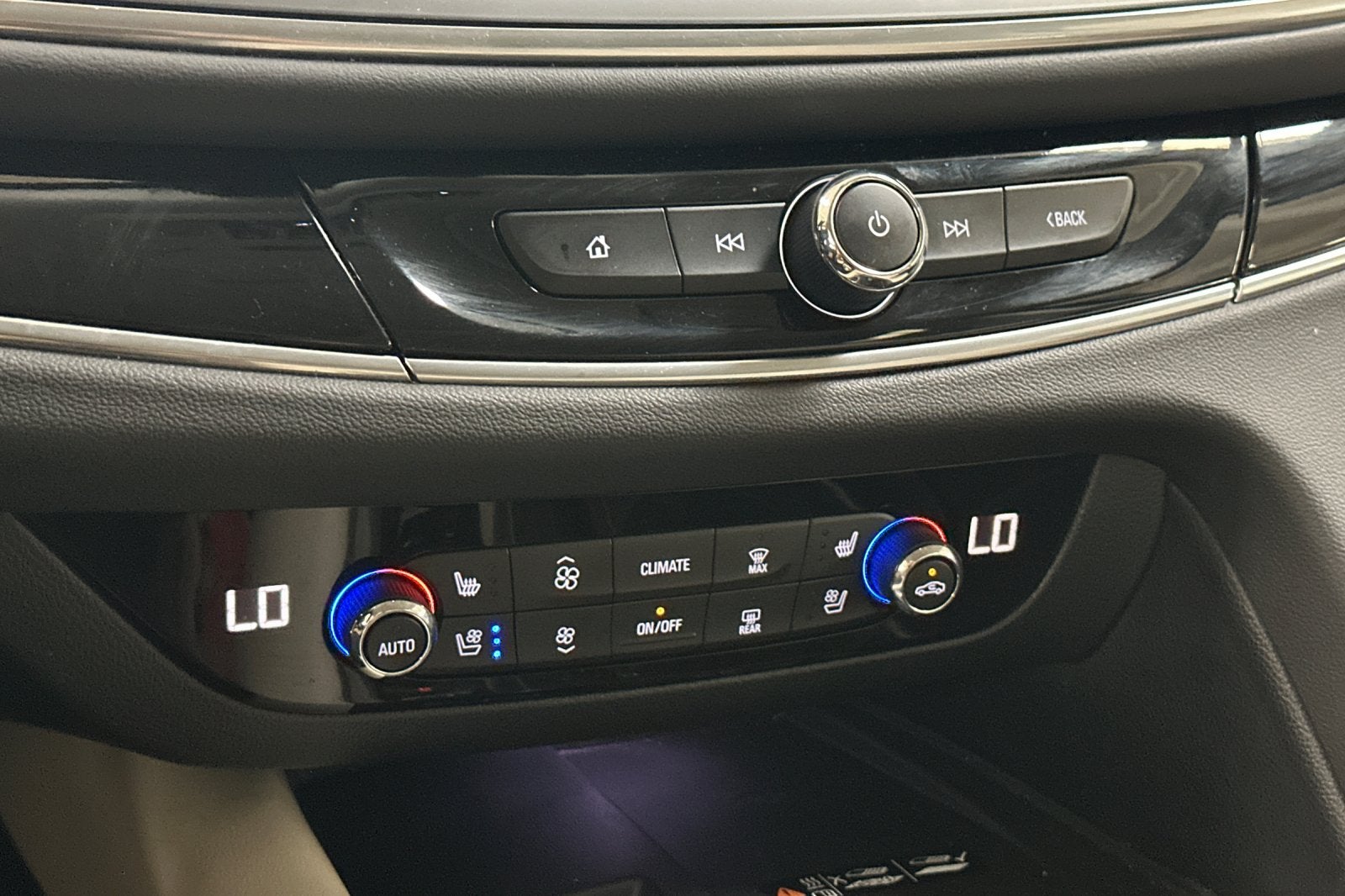 2024 Buick Enclave Avenir