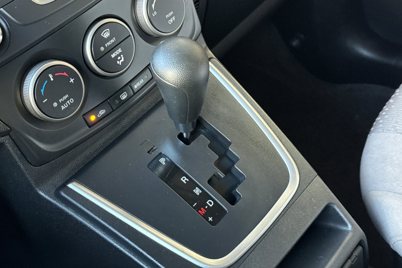 2012 Mazda Mazda5 Sport