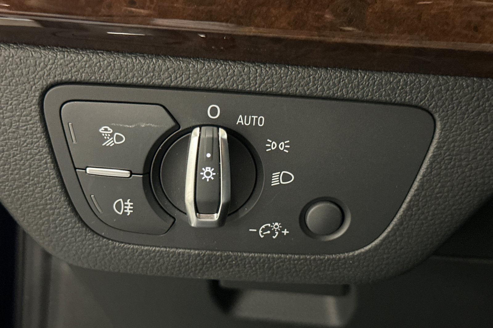 2020 Audi Q5 45 Premium Plus quattro