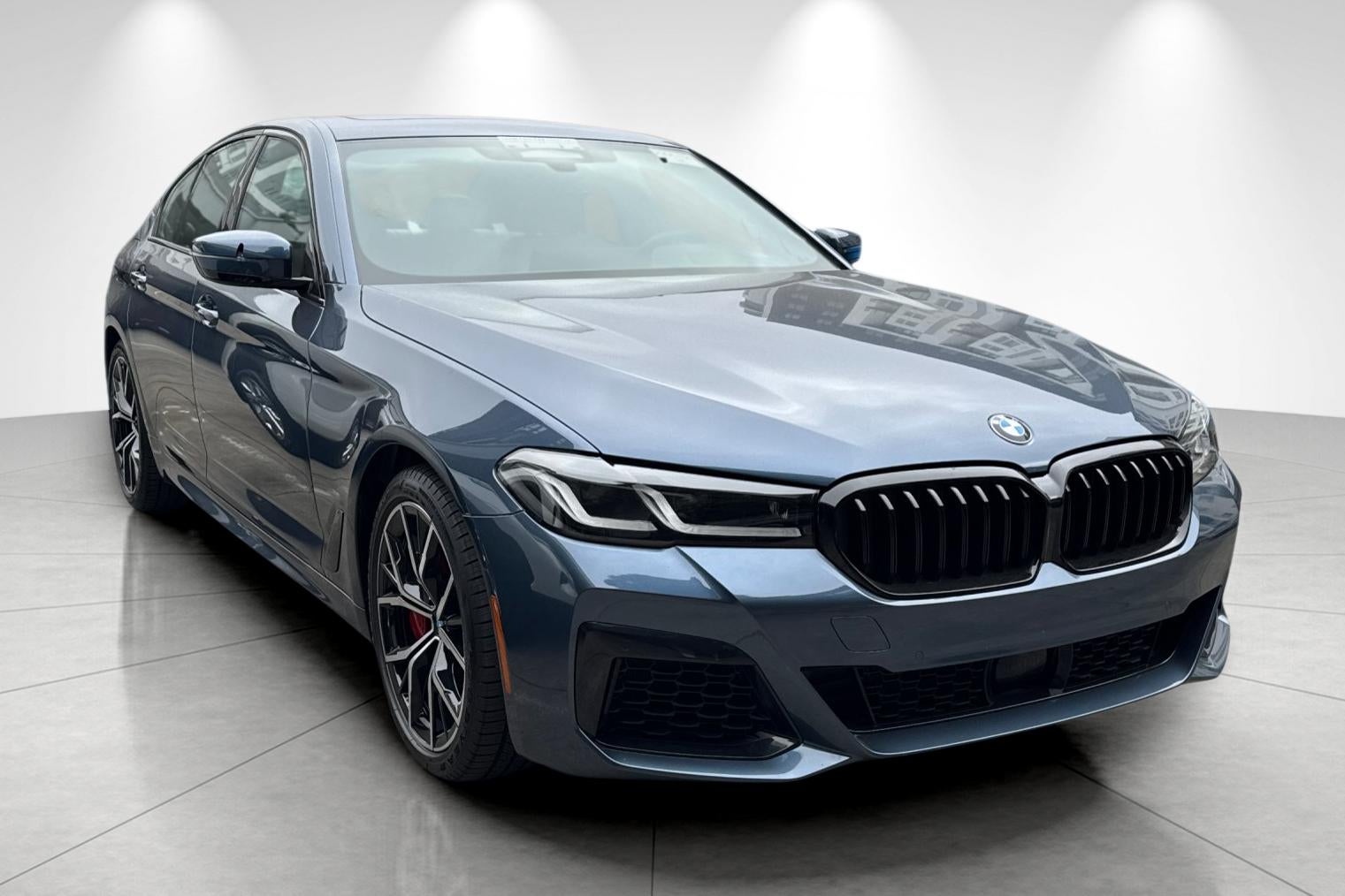 2023 BMW 5 Series 540i