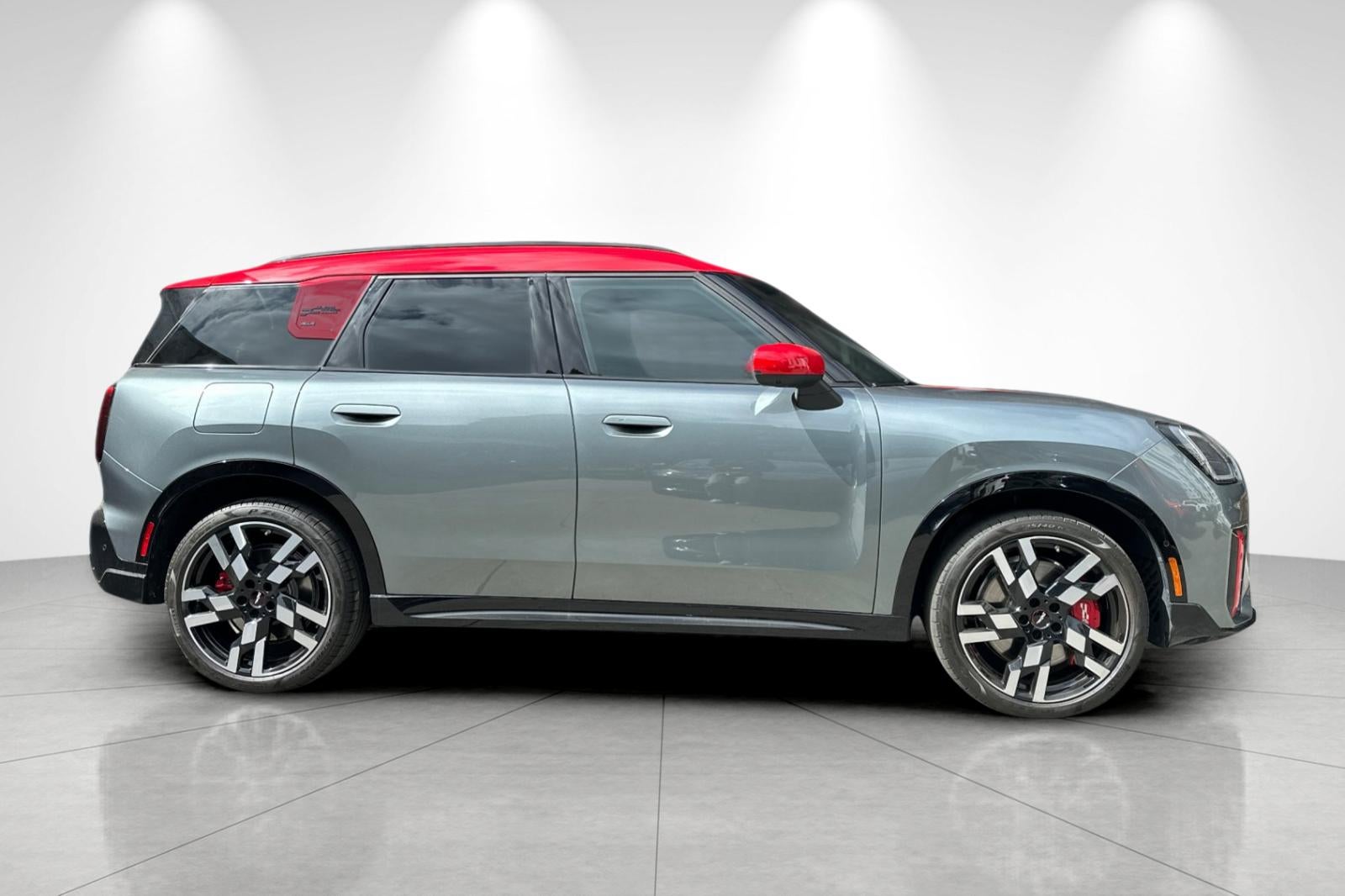 2025 MINI John Cooper Works Countryman Iconic
