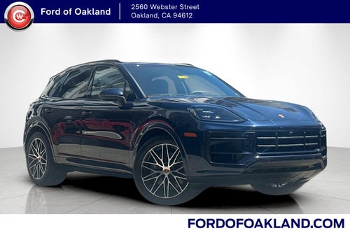 2025 Porsche Cayenne Base
