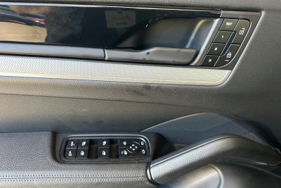 2025 Porsche Cayenne Base