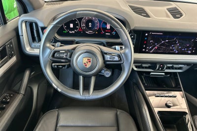 2025 Porsche Cayenne Base