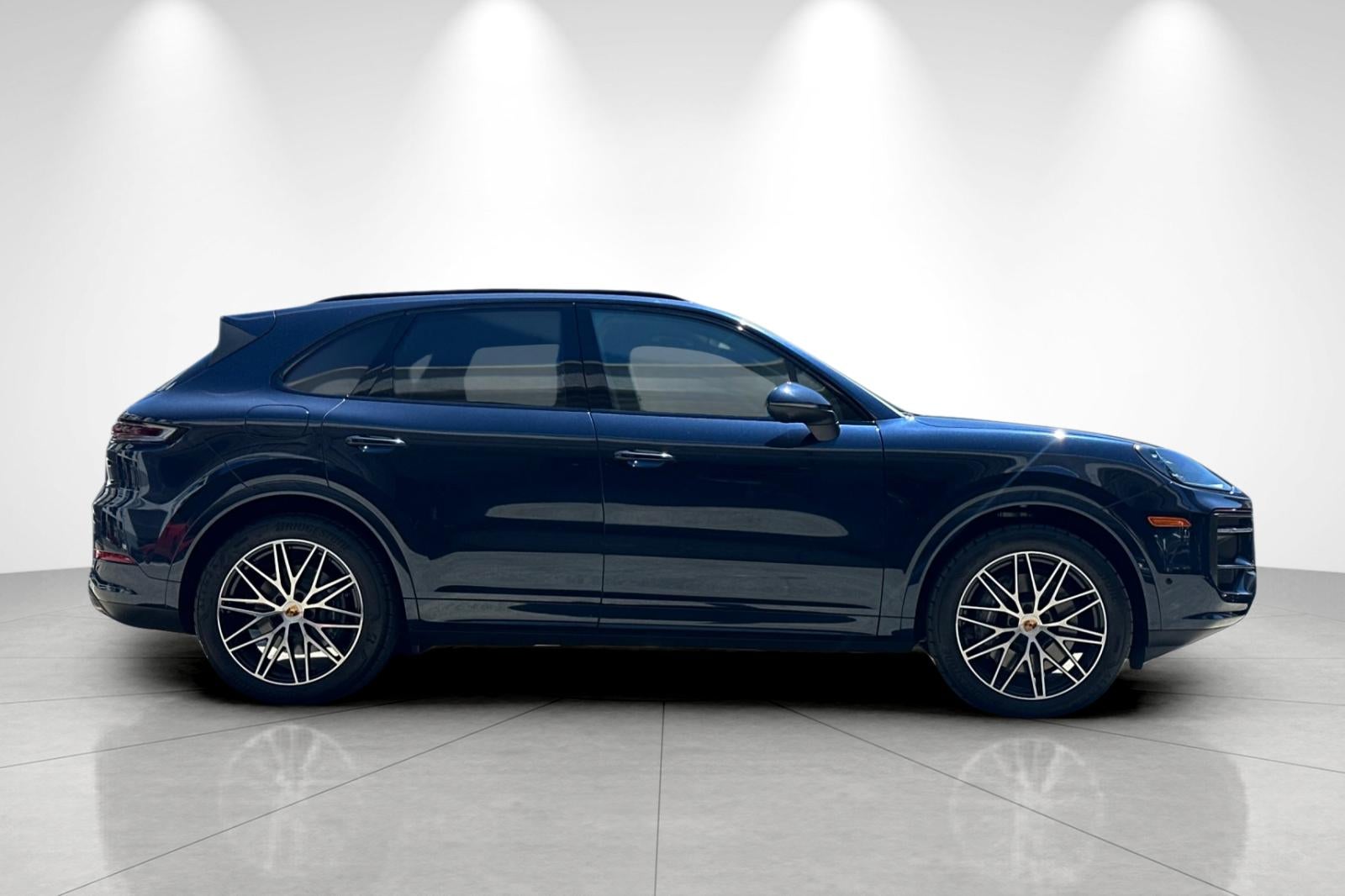 2025 Porsche Cayenne Base
