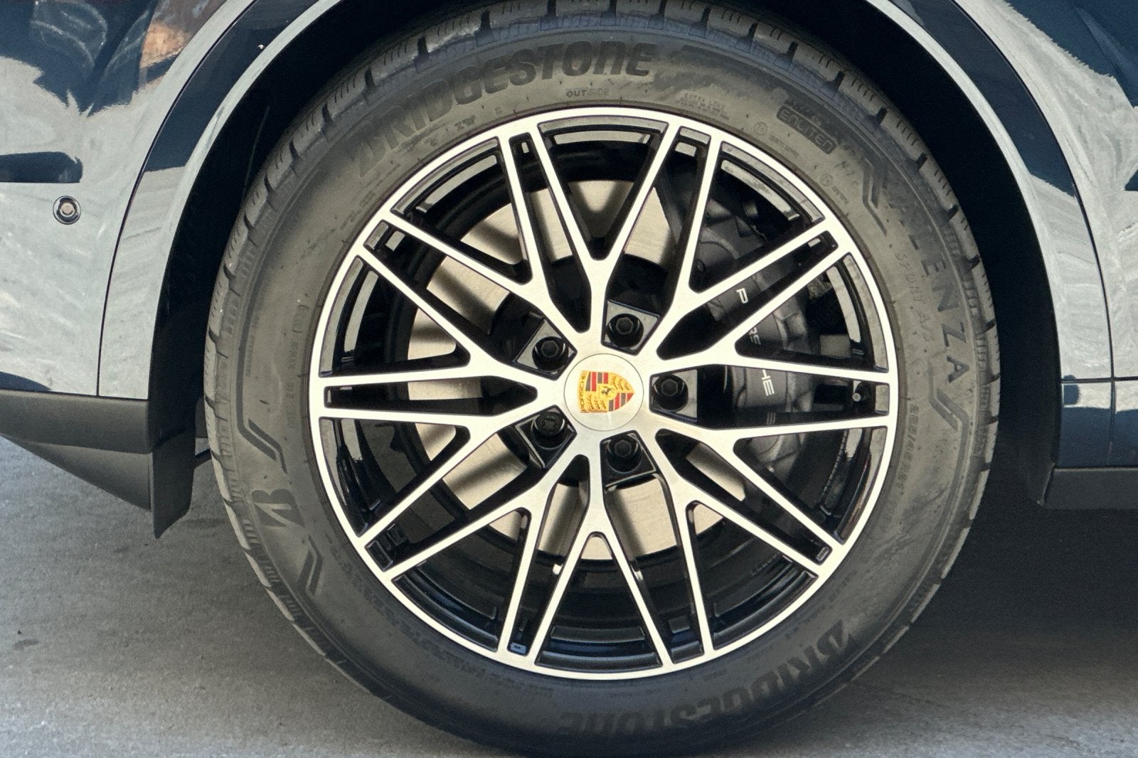 2025 Porsche Cayenne Base