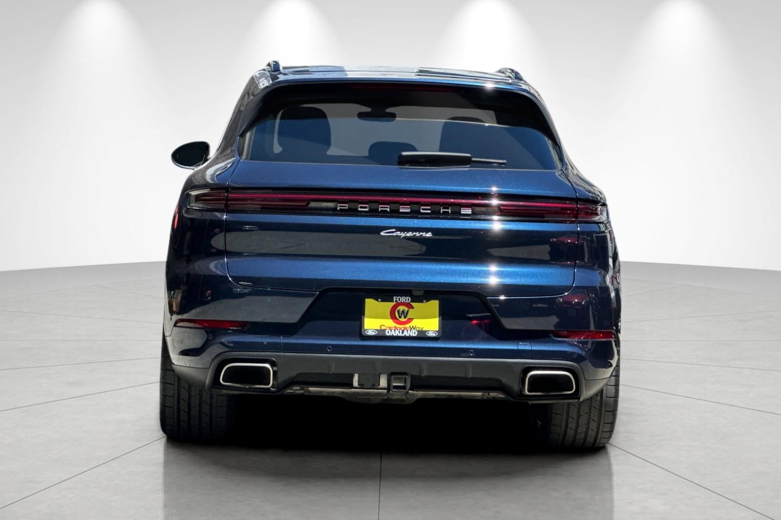 2025 Porsche Cayenne Base